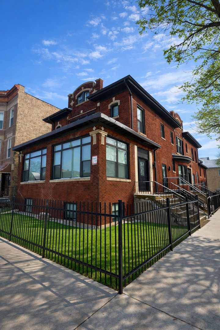 2325 South California Avenue, a six-unit building in Chicago
