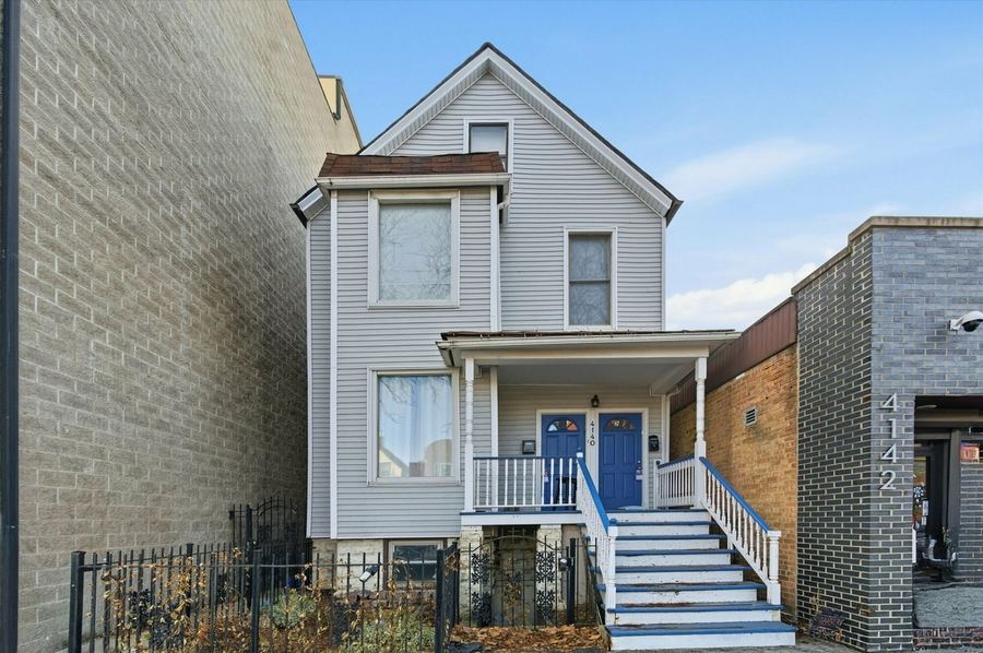 4140 North Western Avenue, a two-unit mixed-use building