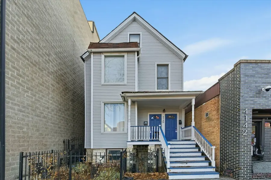4140 North Western Avenue, a two-unit mixed-use building