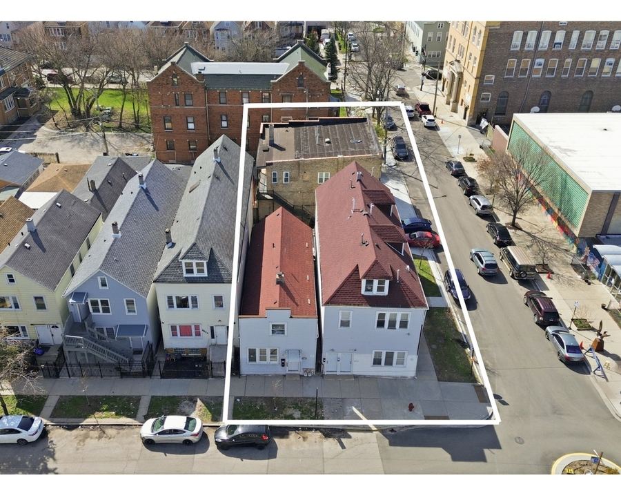 4800 South Winchester Avenue, ten units across three buildings in South Chicago