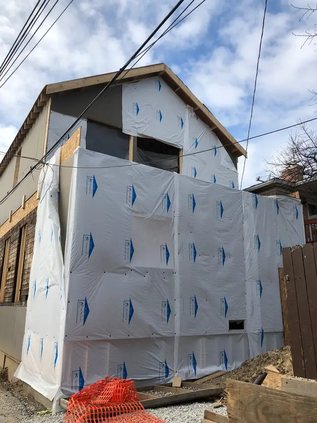 3415 N Damen wrapped and windowed, 2018