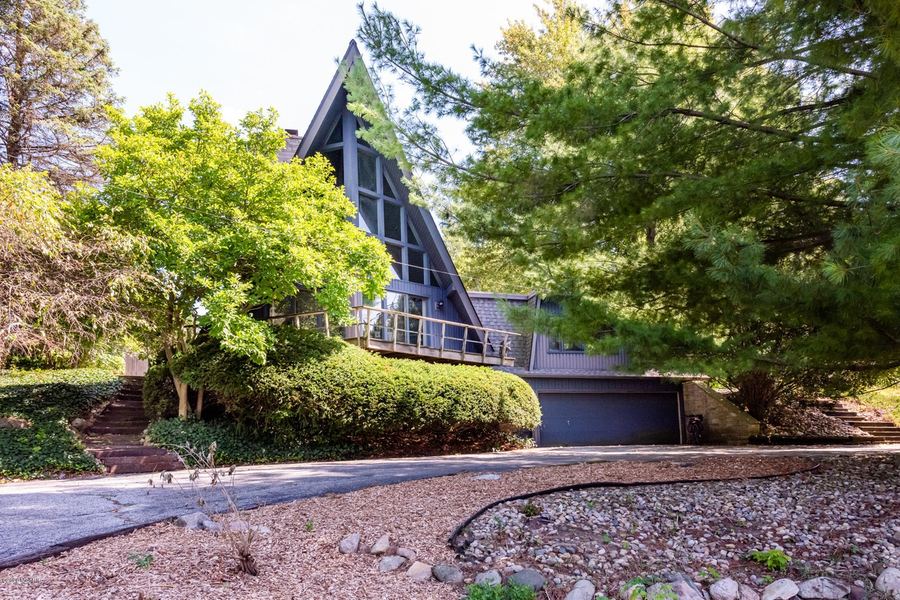 A-frame house at 5081 North Watervliet Road