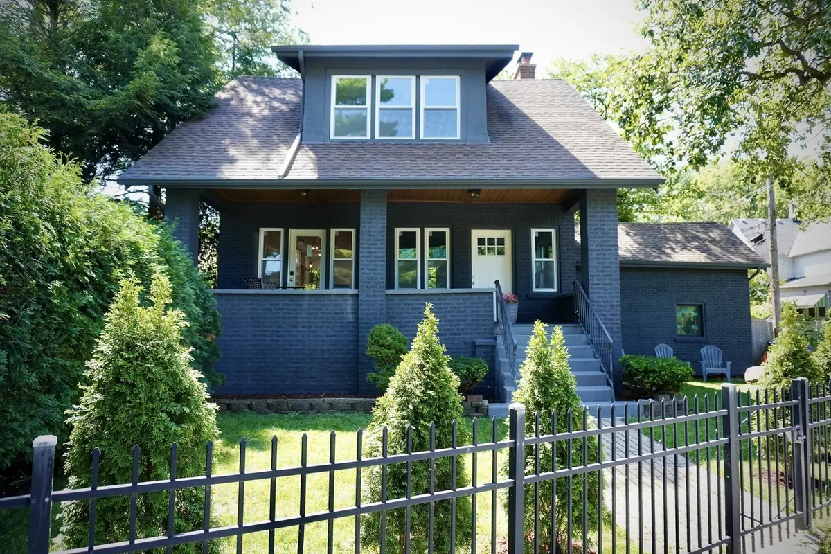 1015 Green Bay, Chicago listing photo