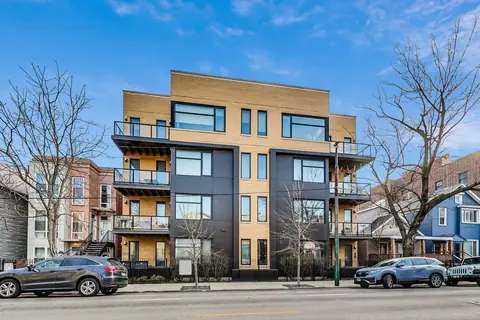 1841 N California #4C, Logan Square