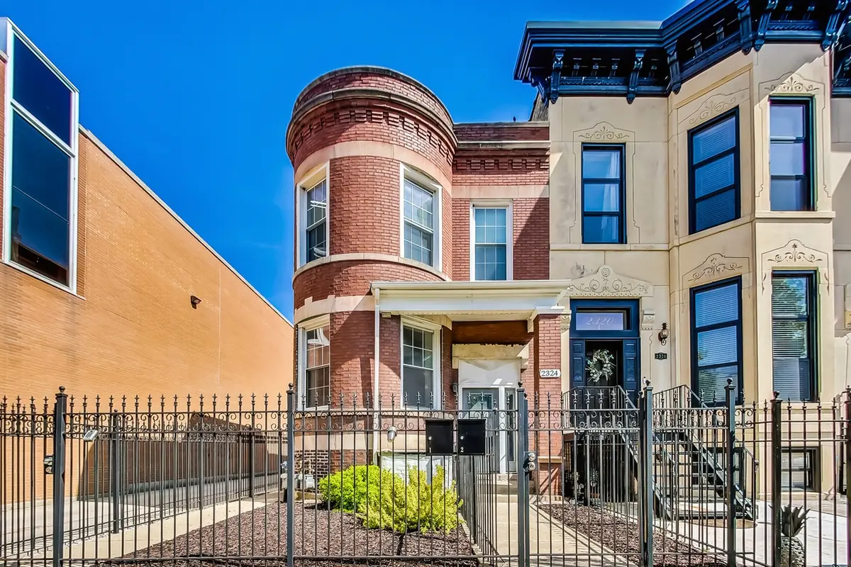 2324 W Monroe, Chicago listing photo