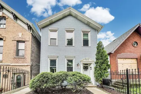2437 W Taylor, Near West Side