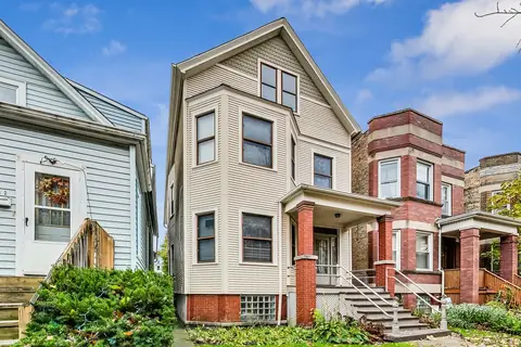 2445 W Ainslie, Lincoln Square
