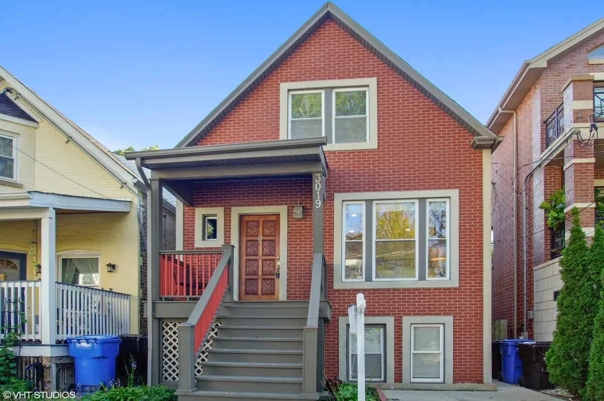 3019 N Honore, Chicago listing photo