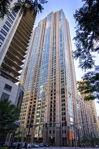 33 W Ontario #42ES, Chicago listing photo
