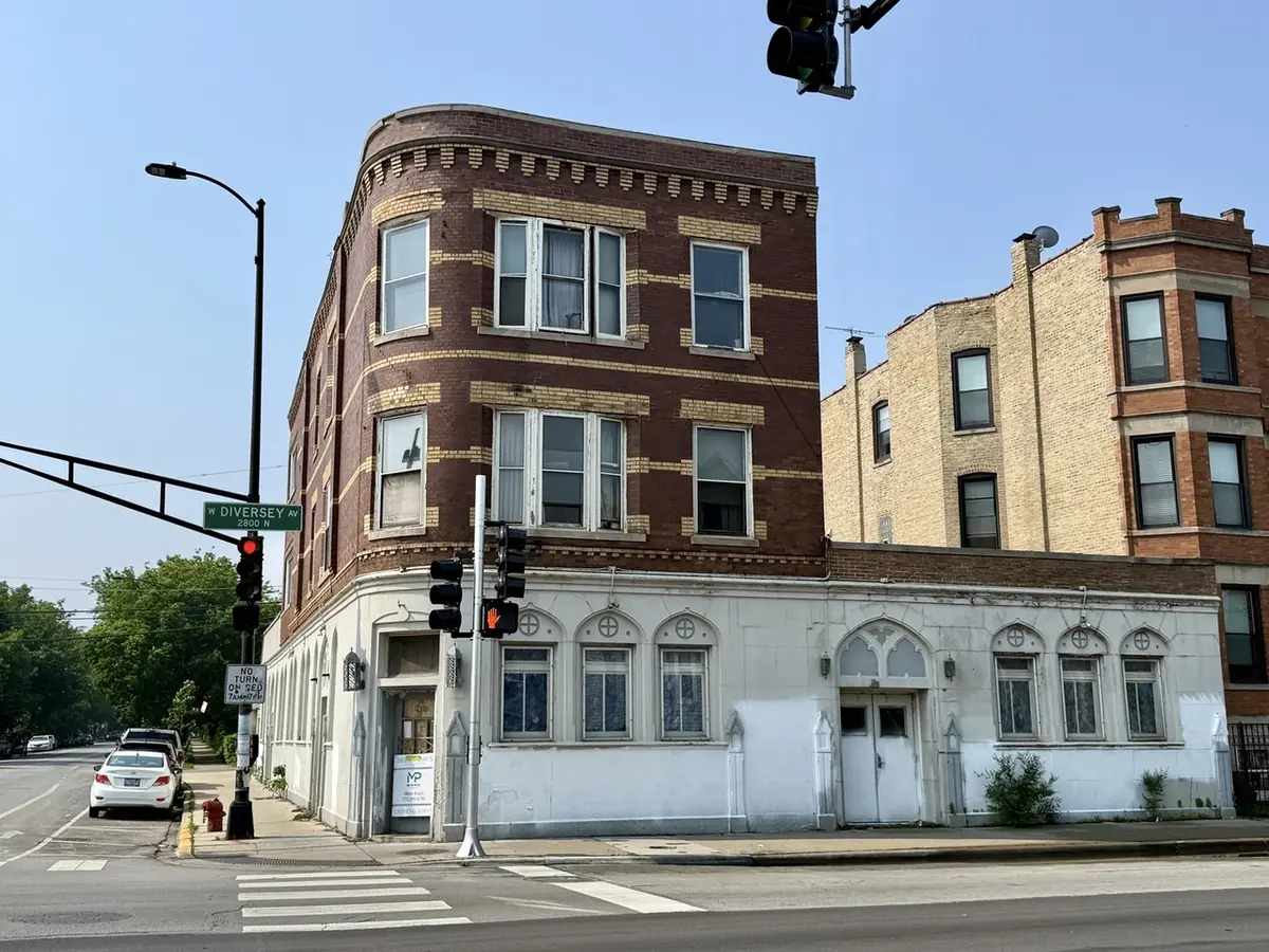 3601 W Diversey, Chicago listing photo