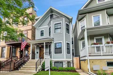 4202 N Damen, North Center