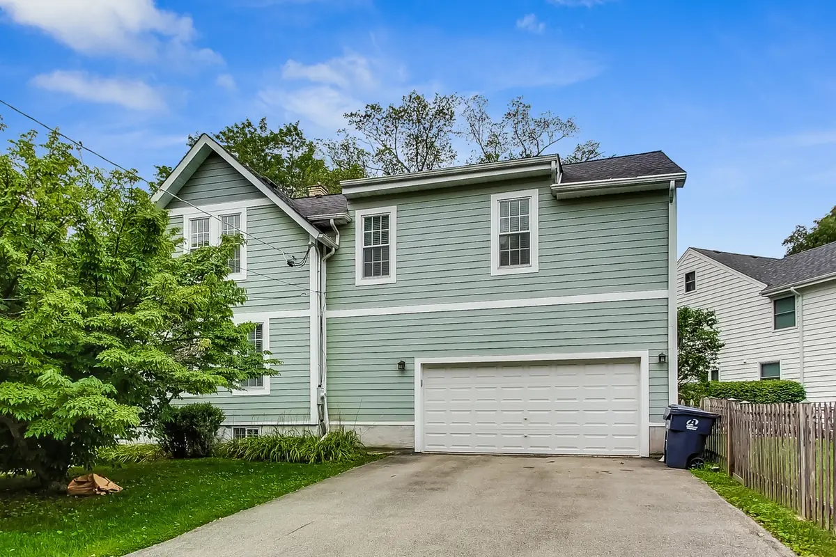 421 Illinois, Chicago listing photo