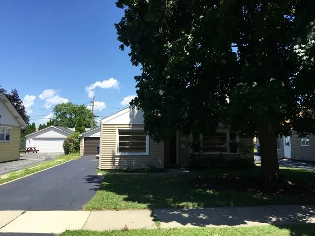 5310 W 89th, Chicago listing photo
