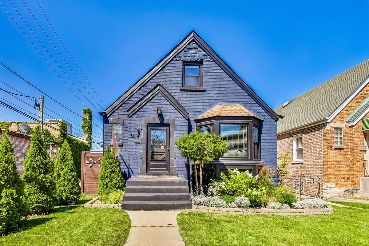 6014 N Whipple, Chicago listing photo