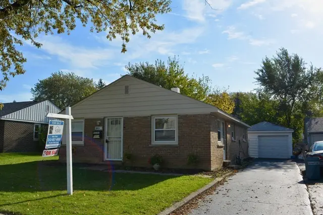 9953 Elm Circle, Chicago listing photo